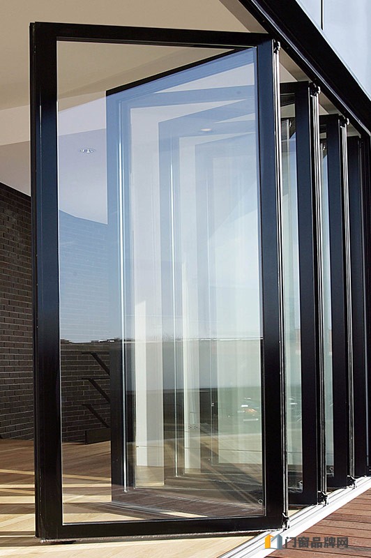室内铝合金门窗 FD68铝合金折叠门 铝合金门窗加盟 